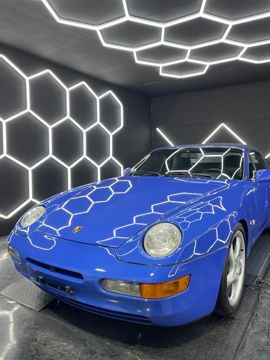 Porsche 911 classique bleue, face avant